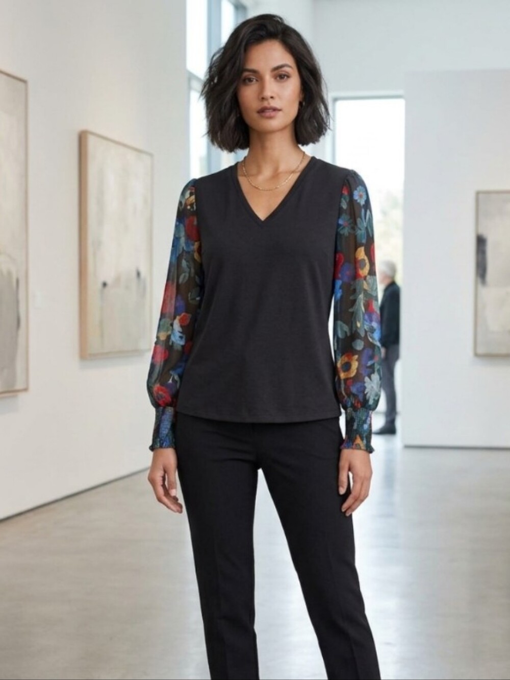 Chico's Black V-Neck Top with Floral Sheer Puff Sleeves Size L
